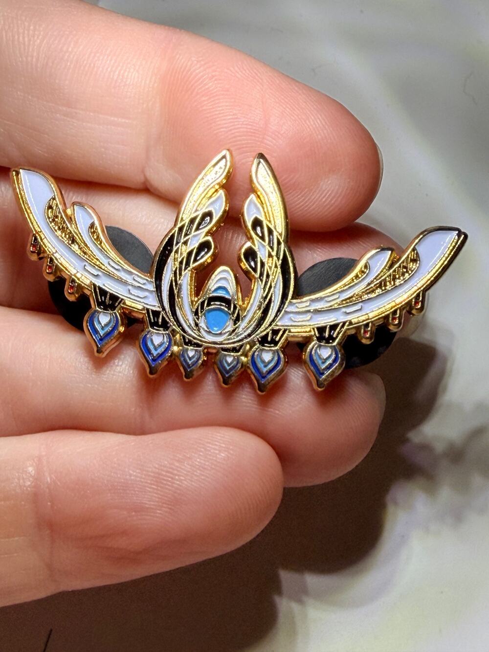 Sloth Steady David Bowie Starship Wings Enamel Hat Pin Gold Blue White